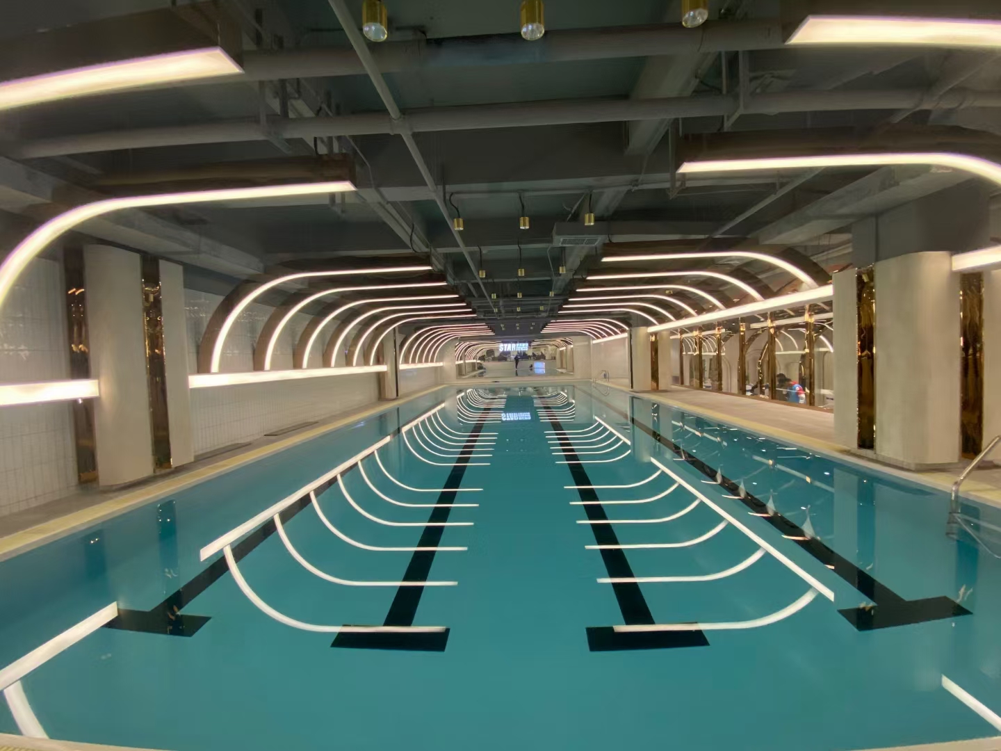 室内恒温游泳池的设计要点_恒温泳池厂家